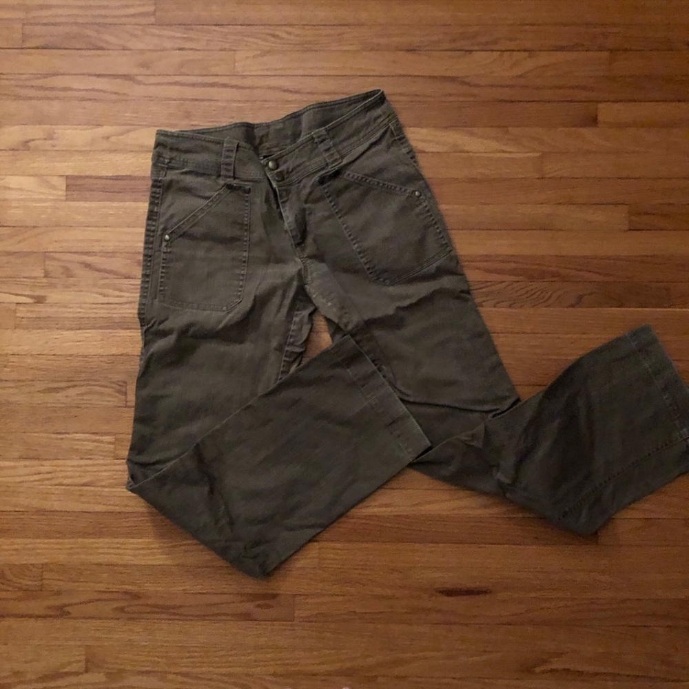 Kuhl Women’s pants, size 6